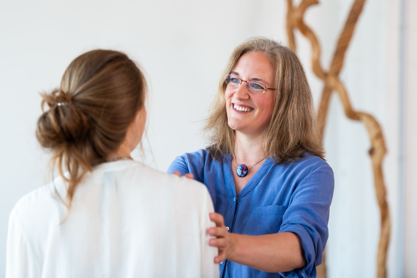 Tina N. Thielemeyer im Beratungsgespräch